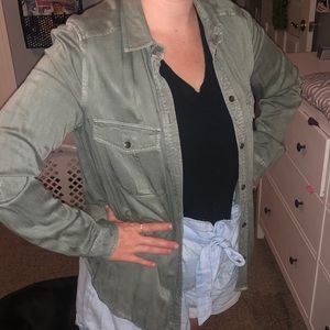 American eagle button shirt